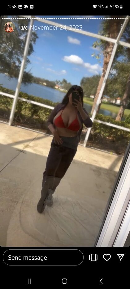 BustyMor N nude photo #12