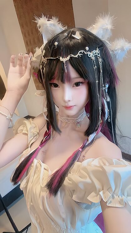 Caeshy.s nude photo #33