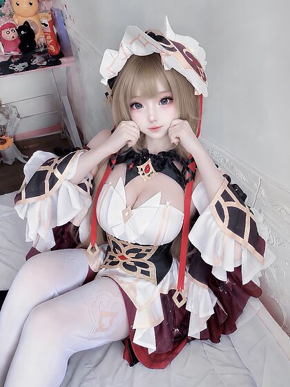 Caeshy.s nude photo #36