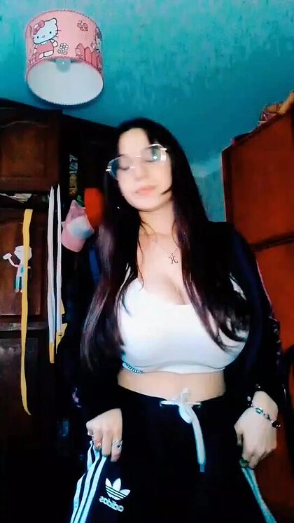 Cami H nude photo #2