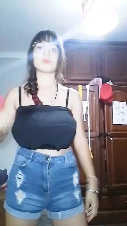 Cami H nude photo #6