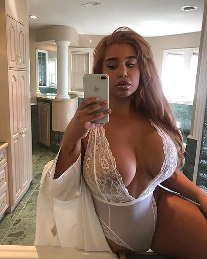 Carmela habibi nude photo #27