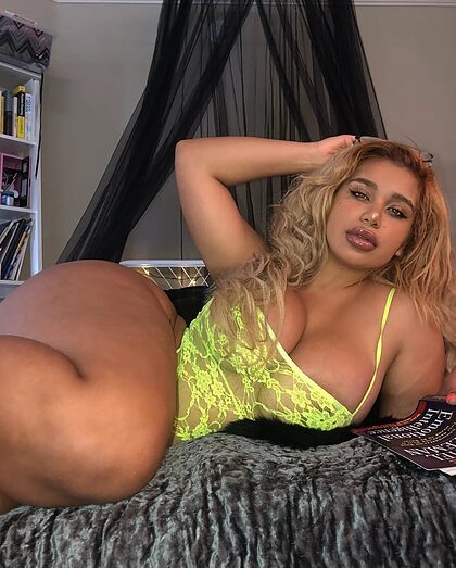 Carmela habibi nude photo #28