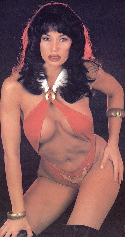 Carolyn Renee Smith nude photo #4