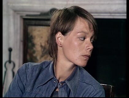 Carolyn Seymour nude photo #6