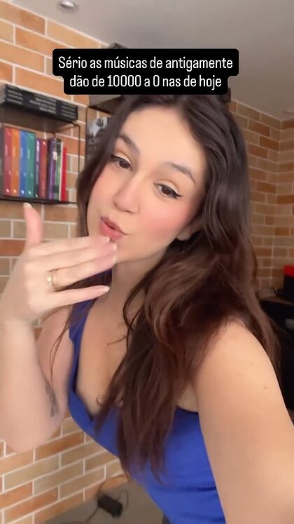 Carolzinha SG nude photo #13