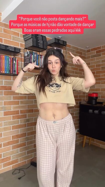 Carolzinha SG nude photo #27