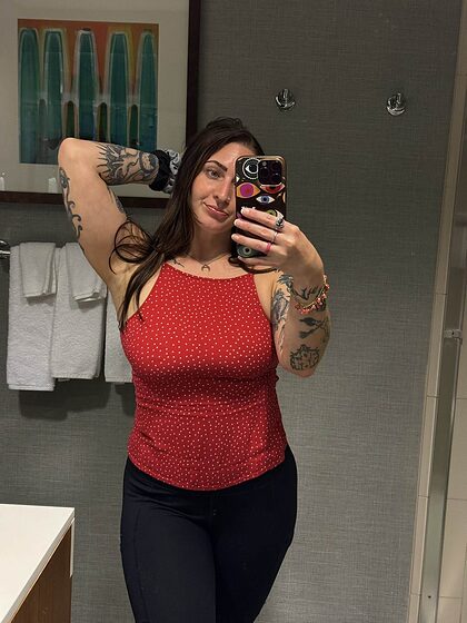 chelsswellss nude photo #6
