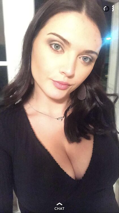 Chloe Camille nude photo #2