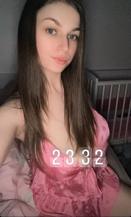 Chloe T. nude photo #15