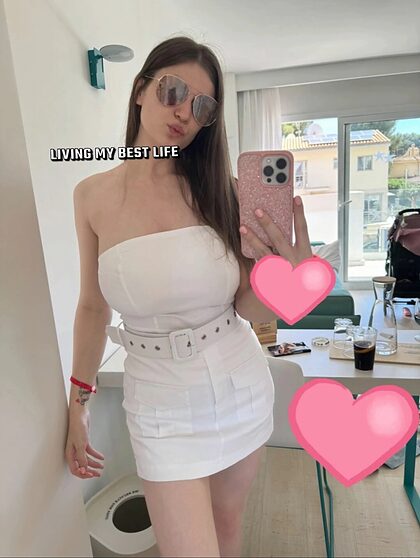 Chloe T. nude photo #30