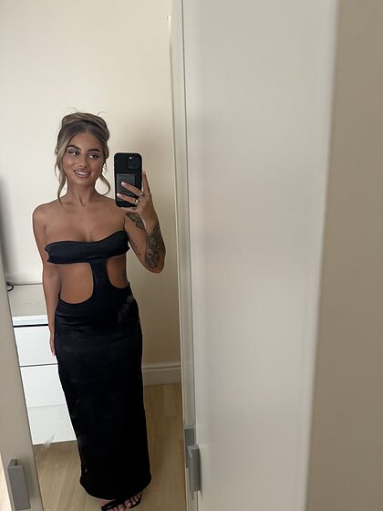 Chloewxlker nude photo #4