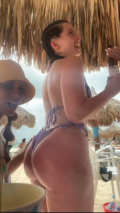 Cigarstunner Elizabeth finis Onlyfans nude photo #6