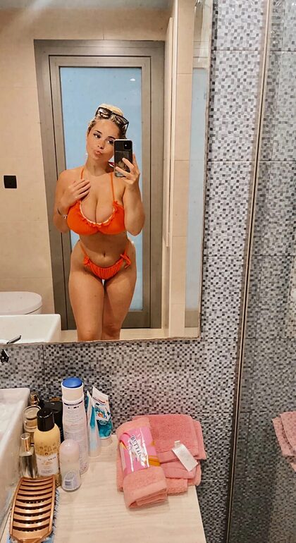Cliodhna Prendergast nude photo #13