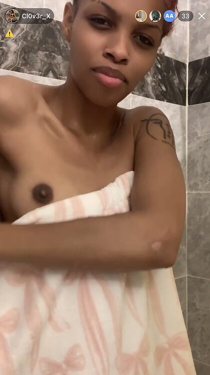 Clover nude photo #4