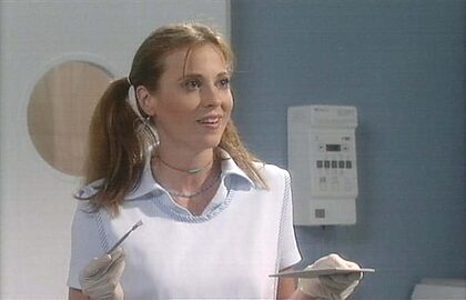 Comedy Actress Babes born before 1985 nude photo #13