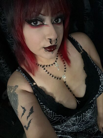 Cybervamp nude photo #6
