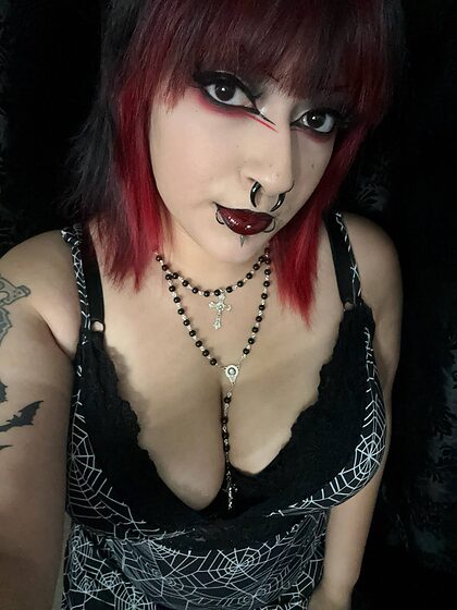 Cybervamp nude photo #8