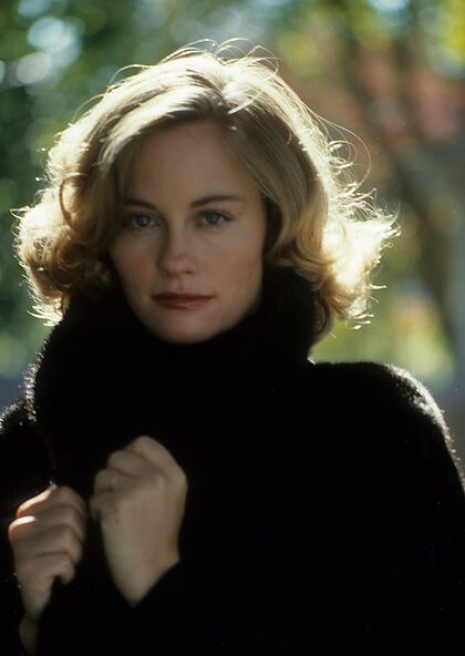 Cybill Shepherd nude photo #12
