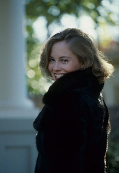 Cybill Shepherd nude photo #14