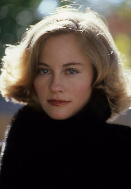 Cybill Shepherd nude photo #15