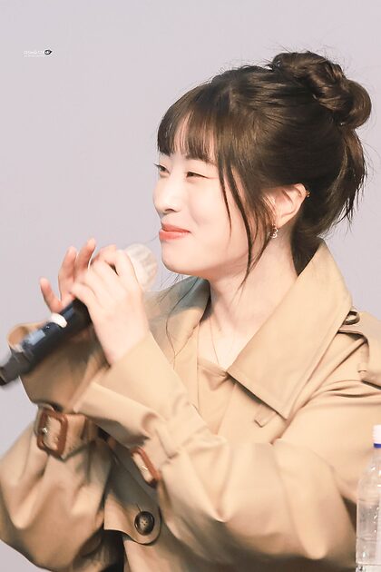 Dahyun nude photo #25