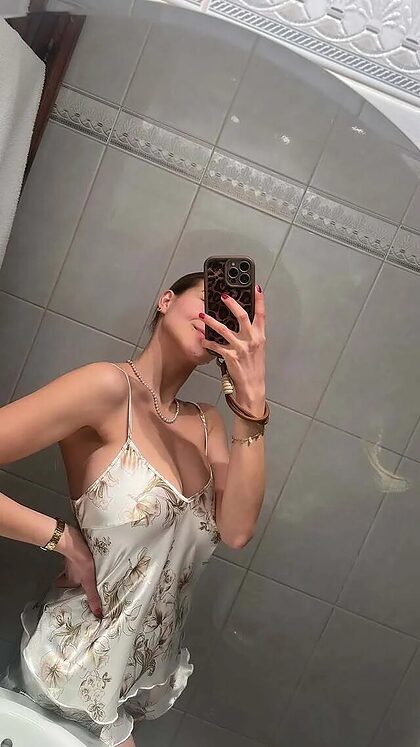 Daniela Derly nude photo #61