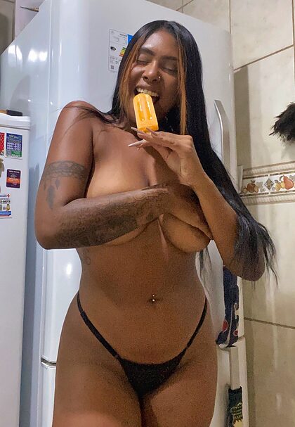 Danielle Franciscone nude photo #2