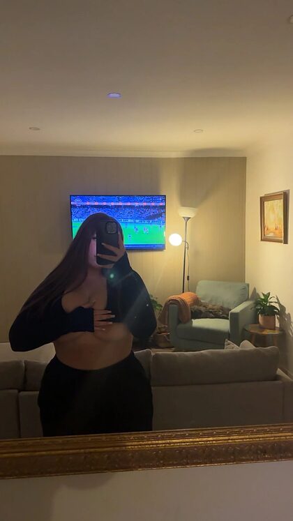 Danielle nude photo #9