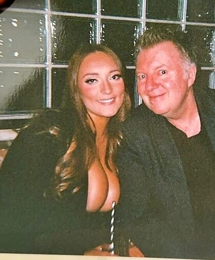 Danielle nude photo #28