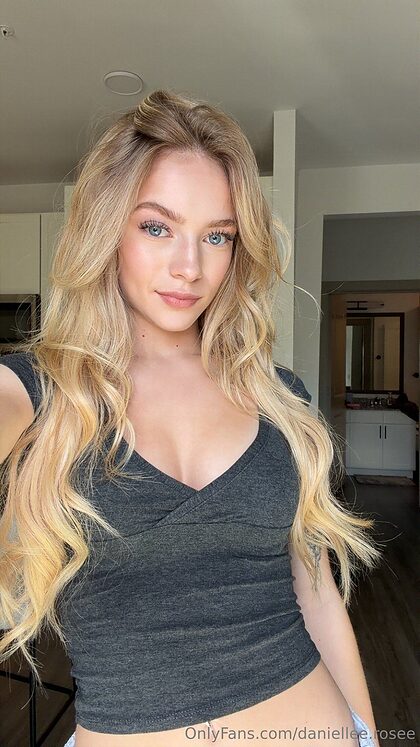 daniellee.rosee nude photo #9