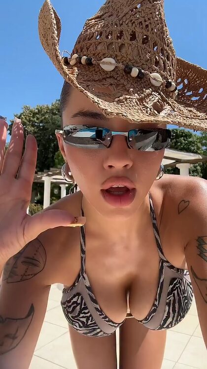 Darina Nikolaeva Jotova nude photo #3