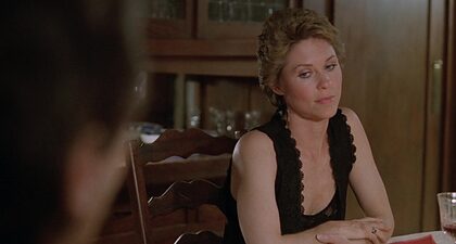 Dee Wallace nude photo #29