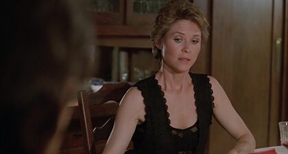 Dee Wallace nude photo #31