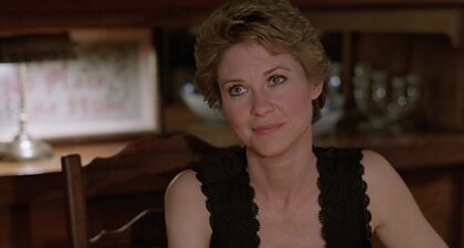 Dee Wallace nude photo #33