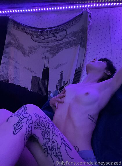 Eanidvans nude photo #13
