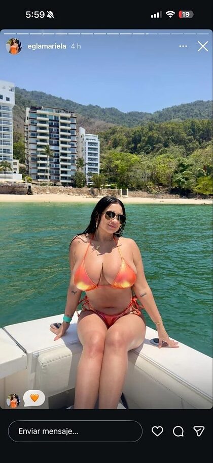 Eglaa nude photo #8
