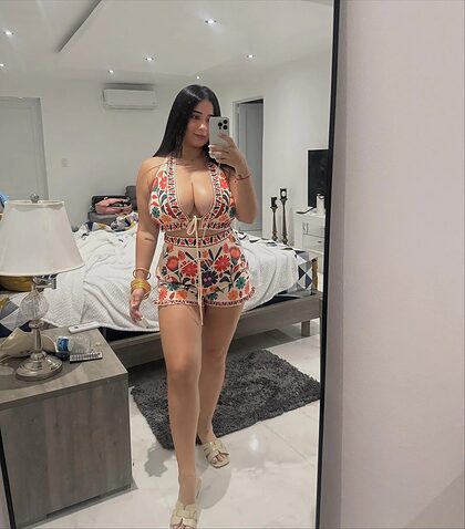 Eglaa nude photo #17