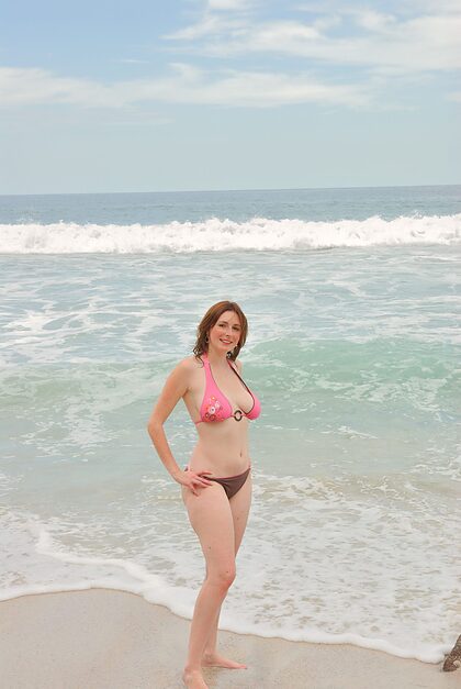Elli Nude nude photo #25