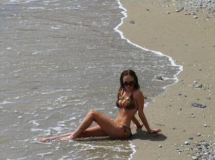 Eloise nude photo #6