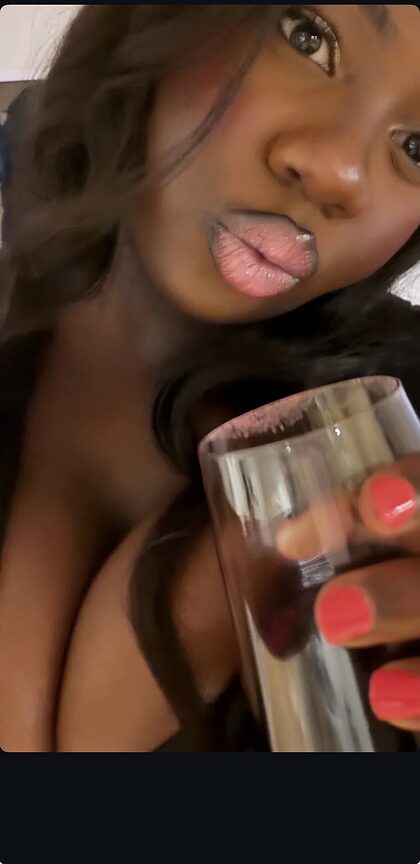 Emaan D nude photo #36