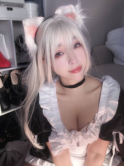 Emiliabear nude photo #2