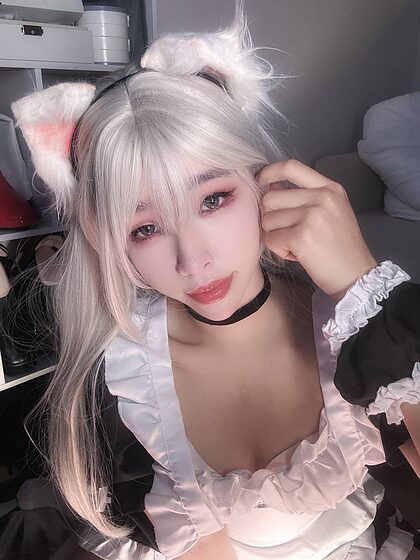 Emiliabear nude photo #3
