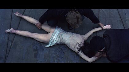 Emily Mortimer nude photo #2