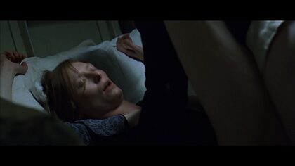 Emily Mortimer nude photo #13