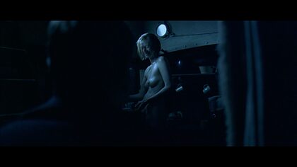 Emily Mortimer nude photo #18