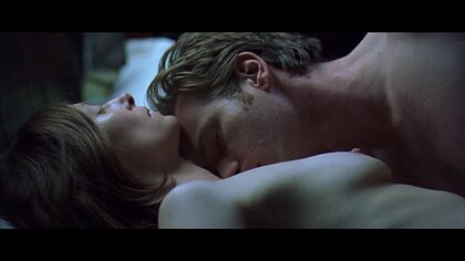 Emily Mortimer nude photo #19