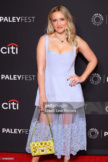 Emily Osment nude photo #9