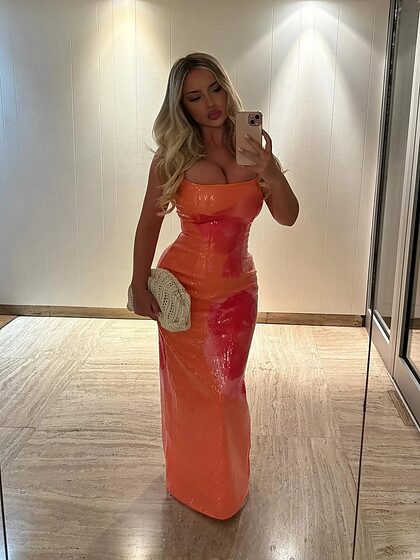 Emily nude photo #64
