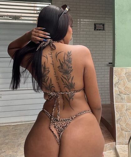 Esthefany Silva nude photo #5
